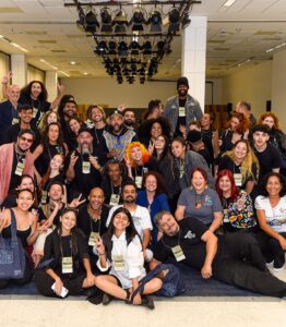 Brasil Eco Fashion Week 2023 - Laluz Brasil veste a equipe da organização do evento usando design zero desperdício da no.wasTee